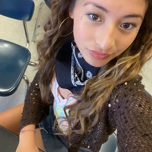 Meet your Posher, Lauren